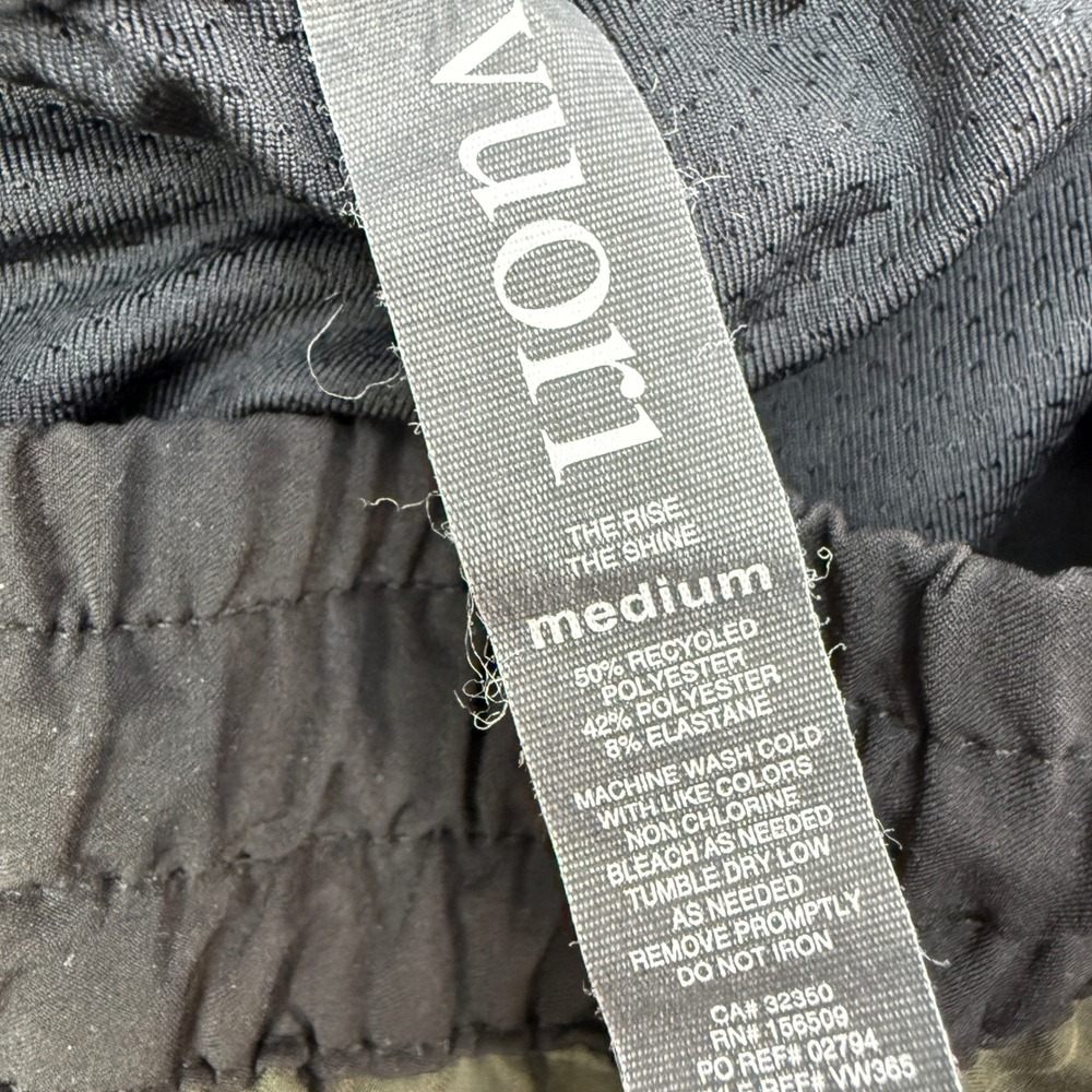 Vuori Clementine Olive Green Tropical Print - Picture 9 of 16